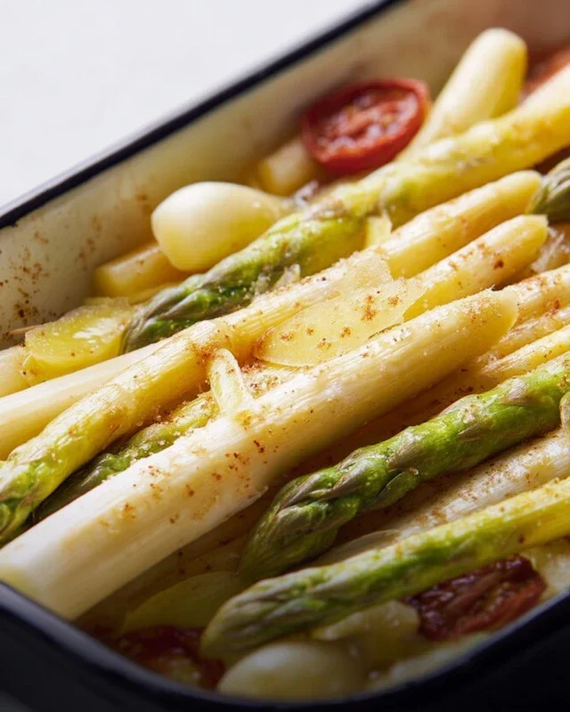 Grüner Spargel im Backofen – so einfach & lecker